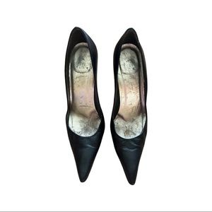 Stuart Weitzman size 8 black pumps.